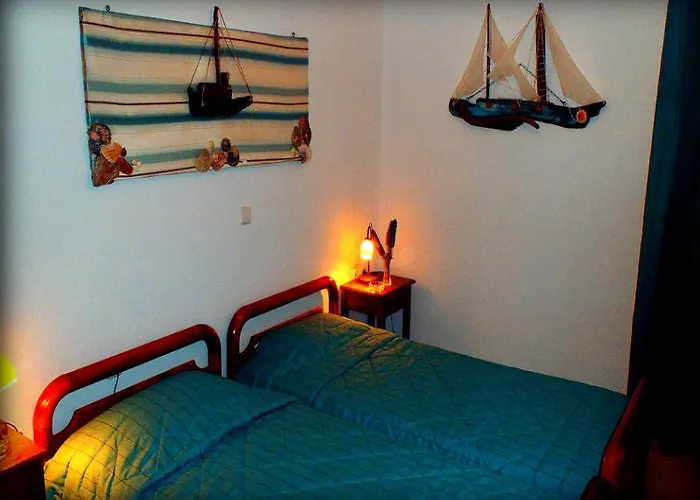 Liogerma Adamantas (Milos)