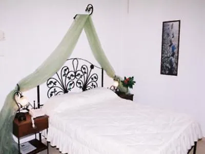 Hotel Liogerma Adamantas (Milos)