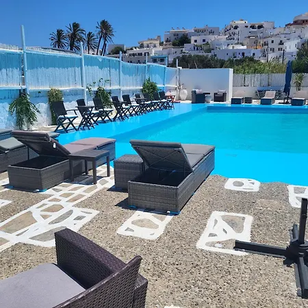 Liogerma 2* Adamantas (Milos)