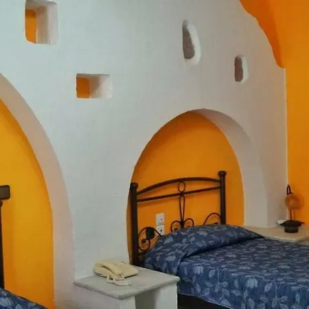 Liogerma 2* Adamantas (Milos)