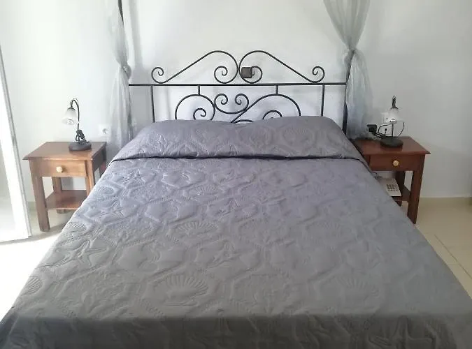 Liogerma 2* Adamantas (Milos)