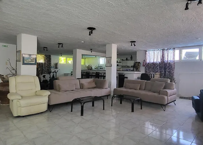 Hotell Liogerma Adamantas (Milos)