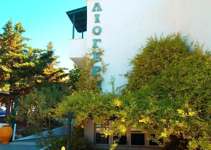 Liogerma Adamantas (Milos)