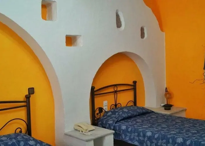 Liogerma 2* Adamantas (Milos)